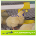 Sistema de bebederos de pezón de pollo serie LEON con taza colgante